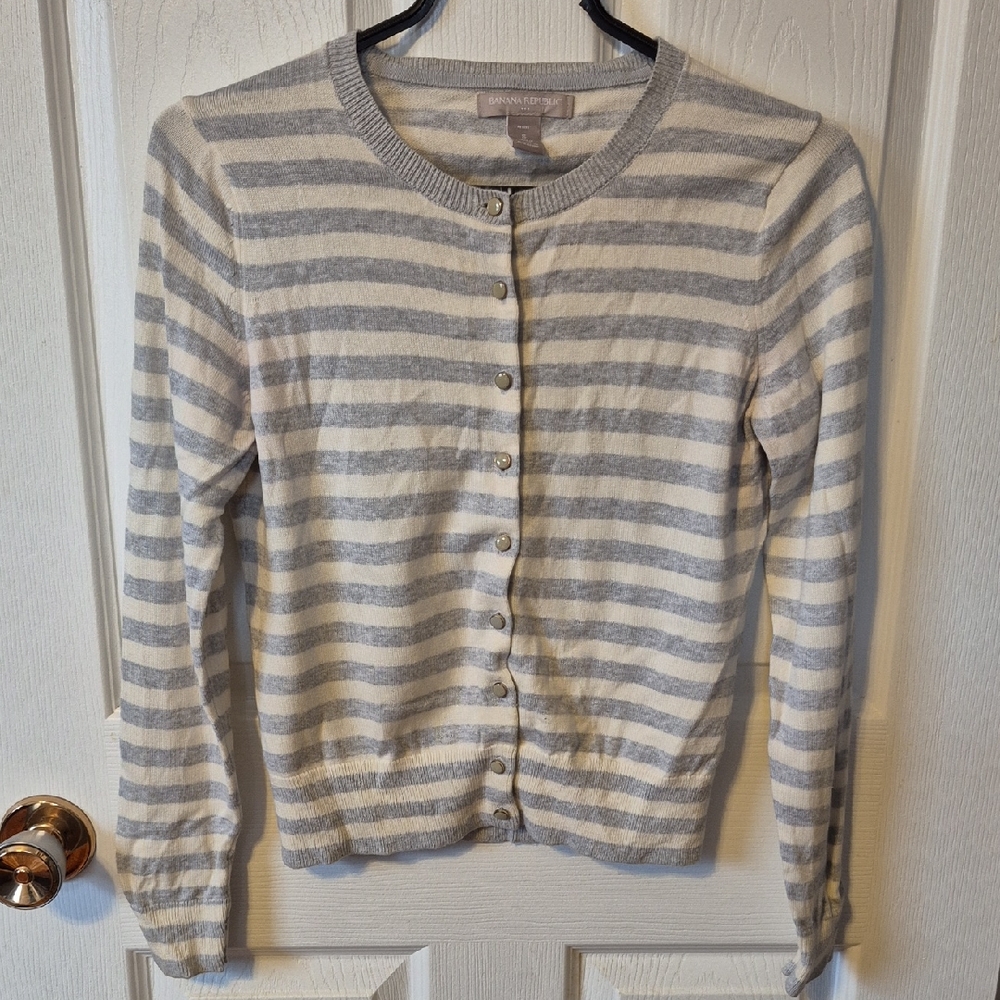 Banana Republic Gray and White Striped Sweater